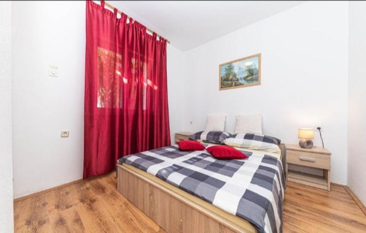 Apartman Marinović Kastela Bagian luar foto